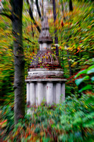Wienerwald-Kriegerdenkmal im Herbst
